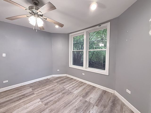 6835 S Champlain Avenue, Chicago, IL 60637