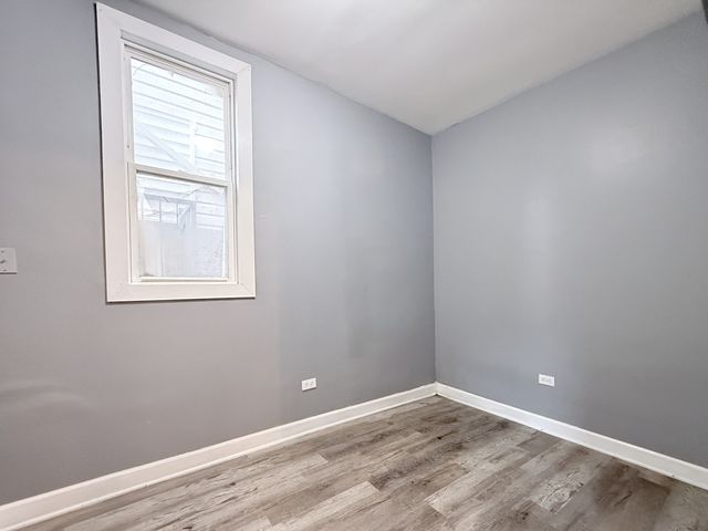 6835 S Champlain Avenue, Chicago, IL 60637