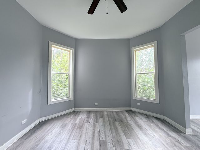 6835 S Champlain Avenue, Chicago, IL 60637