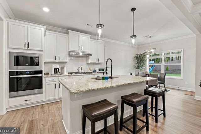 18 Ryston Way, Lawrenceville, GA 30045