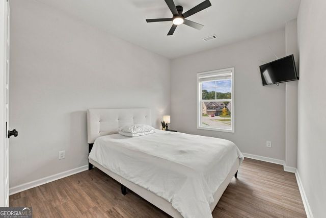 18 Ryston Way, Lawrenceville, GA 30045