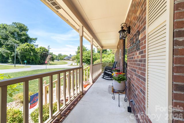 2402 Malotte Lane, Gastonia, NC 28054