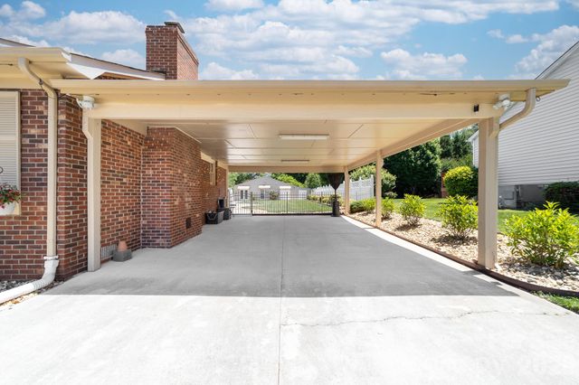 2402 Malotte Lane, Gastonia, NC 28054