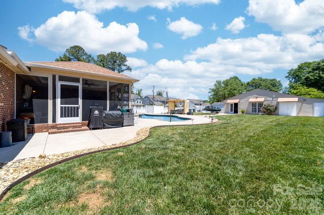 2402 Malotte Lane, Gastonia, NC 28054