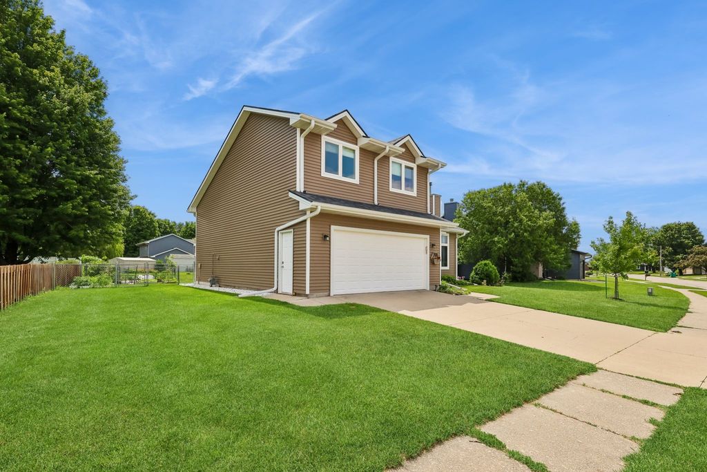 206 Jensen Street, Gilbert, IA 50105