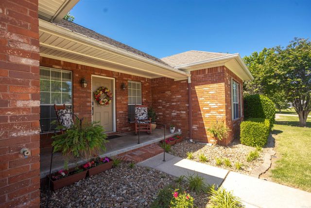 2103 W 8th Street, Russellville, AR 72801