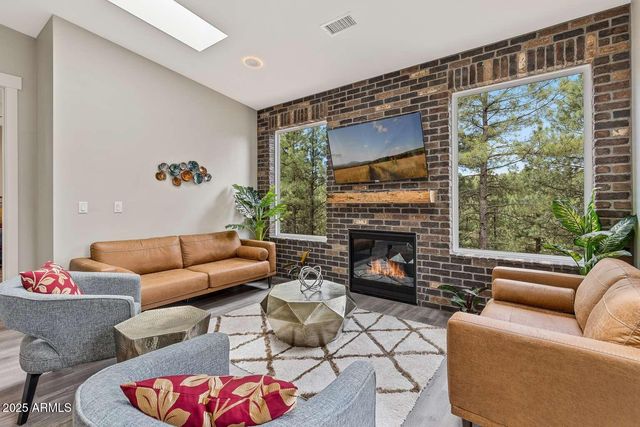 301 S O LEARY Street, Flagstaff, AZ 86001