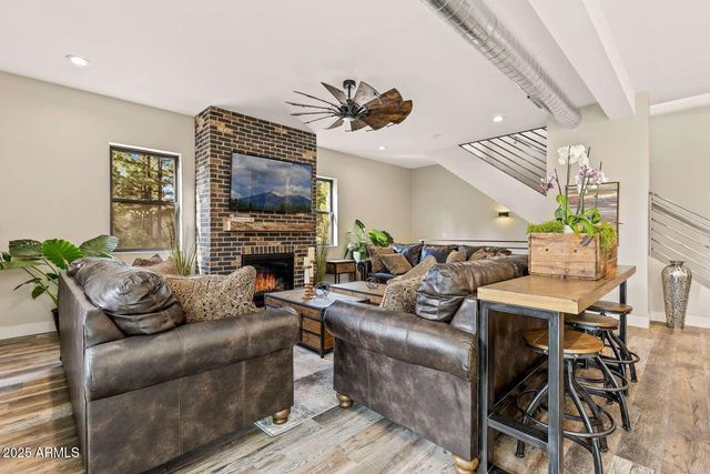 301 S O LEARY Street, Flagstaff, AZ 86001