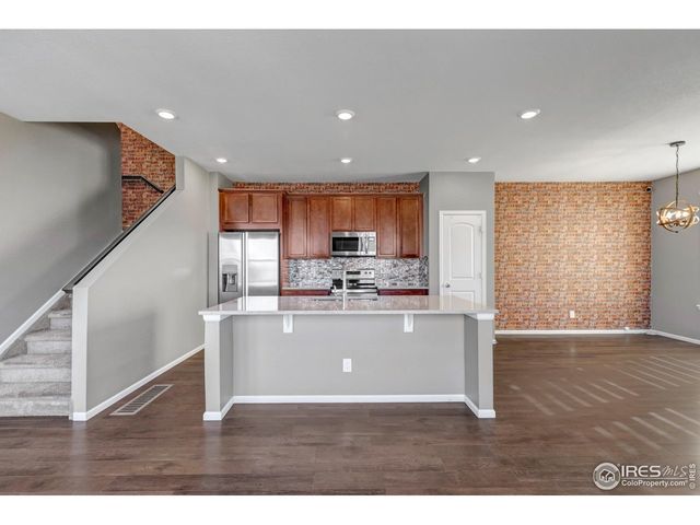 21876 E Radcliff Cir, Aurora, CO 80015