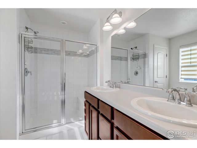 21876 E Radcliff Cir, Aurora, CO 80015