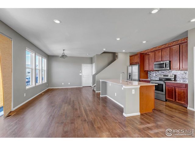 21876 E Radcliff Cir, Aurora, CO 80015