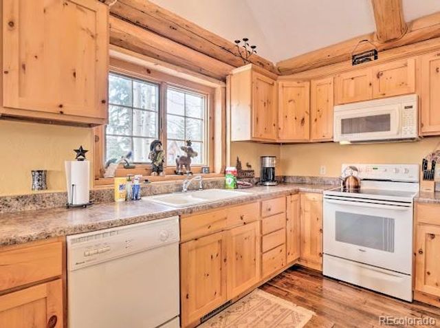521 Pioneer Drive, Granby, CO 80446