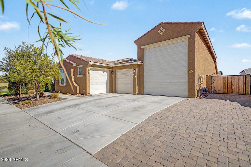 14353 W VENTURA Street, Surprise, AZ 85379 — photo 3