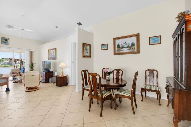 2707 Clipper Circle, West Palm Beach, FL 33411