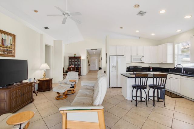 2707 Clipper Circle, West Palm Beach, FL 33411