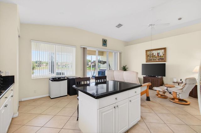 2707 Clipper Circle, West Palm Beach, FL 33411