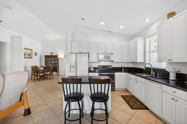 2707 Clipper Circle, West Palm Beach, FL 33411