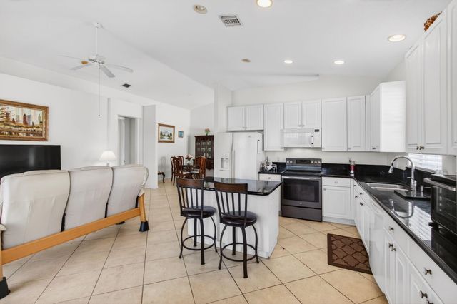 2707 Clipper Circle, West Palm Beach, FL 33411