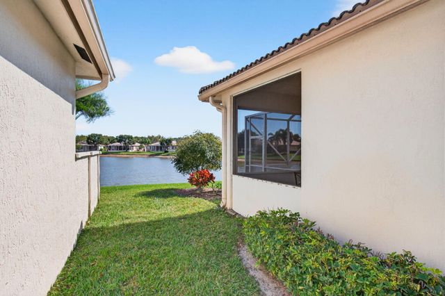 2707 Clipper Circle, West Palm Beach, FL 33411