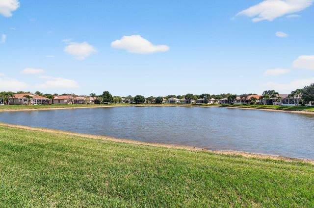 2707 Clipper Circle, West Palm Beach, FL 33411