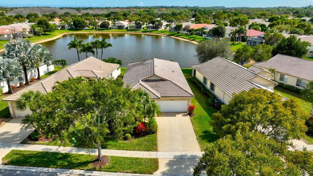 2707 Clipper Circle, West Palm Beach, FL 33411