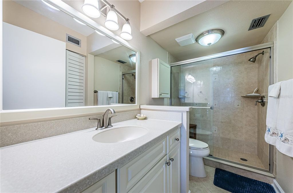Image 30 of property listing at 6180 SUN BOULEVARD 106, St Petersburg, FL 33715