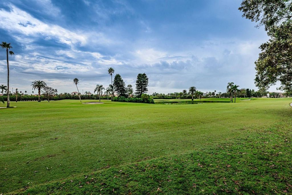 Image 48 of property listing at 6180 SUN BOULEVARD 106, St Petersburg, FL 33715