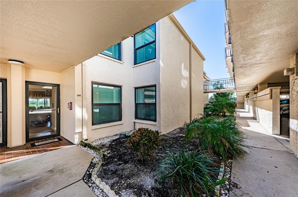 Image 51 of property listing at 6180 SUN BOULEVARD 106, St Petersburg, FL 33715