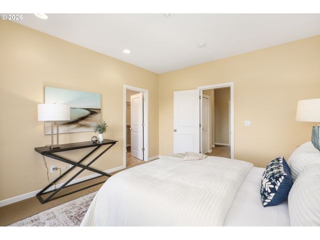 635 Nw 24TH Ave 6-2, Portland, OR 97210