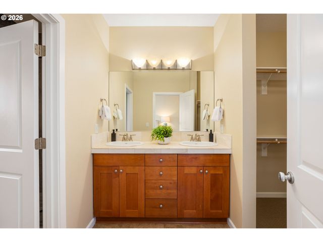 635 Nw 24TH Ave 6-2, Portland, OR 97210