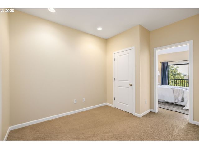 635 Nw 24TH Ave 6-2, Portland, OR 97210