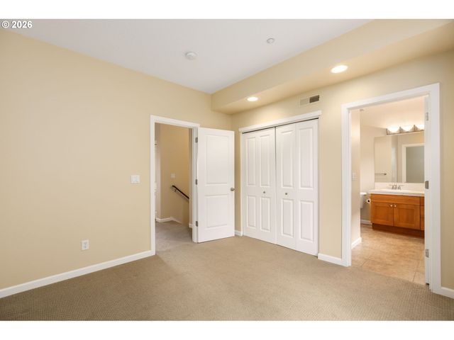 635 Nw 24TH Ave 6-2, Portland, OR 97210