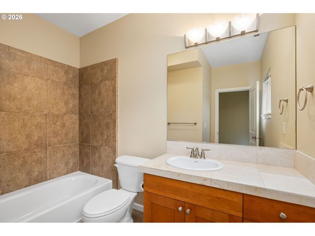 635 Nw 24TH Ave 6-2, Portland, OR 97210