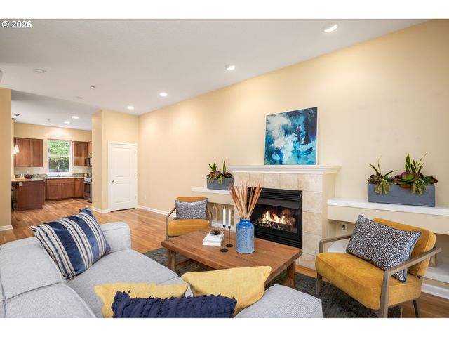 635 Nw 24TH Ave 6-2, Portland, OR 97210