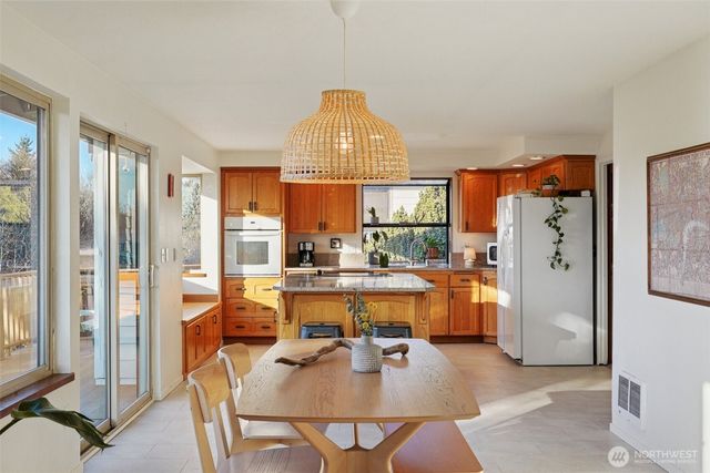 3308 N Narrows Drive, Tacoma, WA 98407