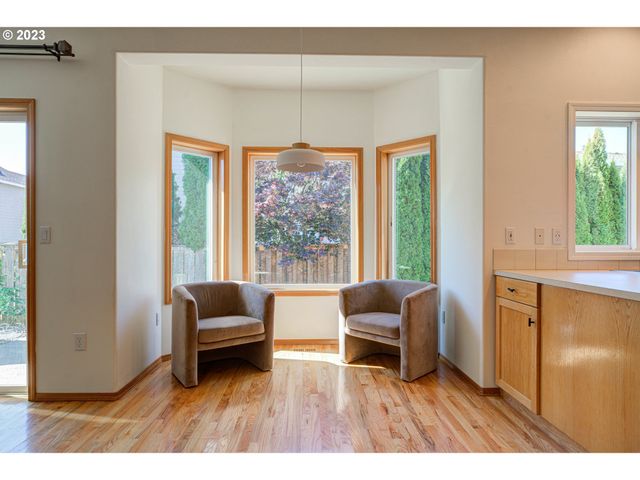 1495 Ne ZACHARY St, Hillsboro, OR 97124