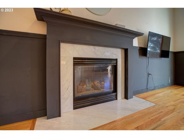 1495 Ne ZACHARY St, Hillsboro, OR 97124