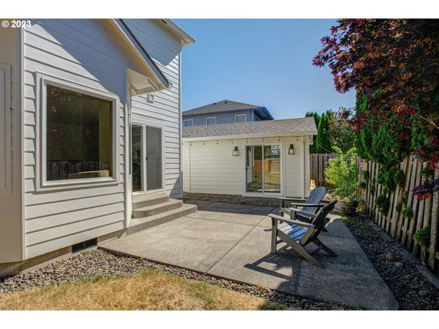 1495 Ne ZACHARY St, Hillsboro, OR 97124