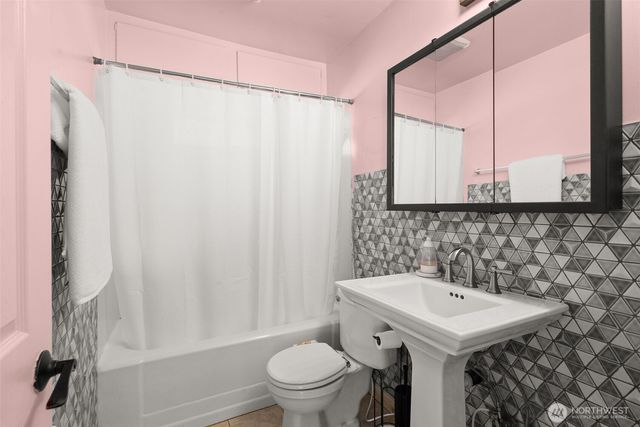 1515 7th Avenue SE, Olympia, WA 98501