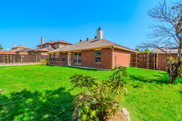 3901 Georgetown Drive, Sachse, TX 75048