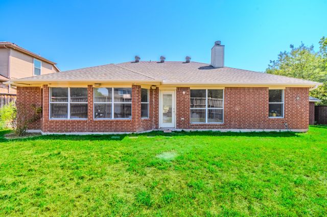 3901 Georgetown Drive, Sachse, TX 75048