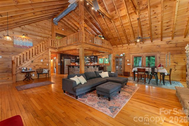 698 Heartwood Drive, Marion, NC 28752