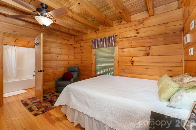 698 Heartwood Drive, Marion, NC 28752