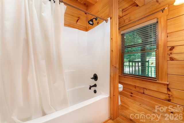 698 Heartwood Drive, Marion, NC 28752