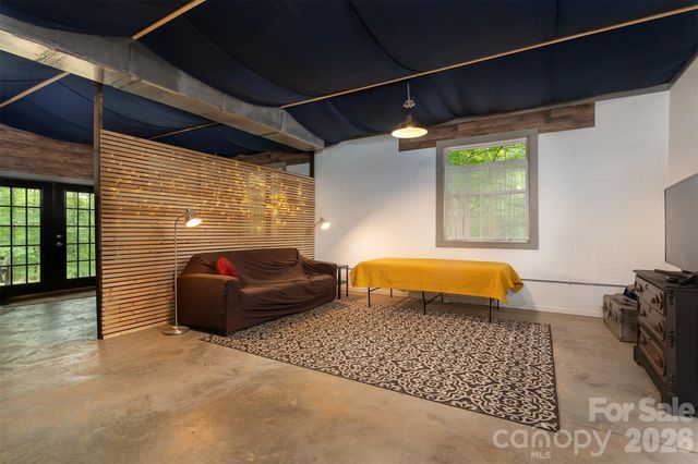 698 Heartwood Drive, Marion, NC 28752