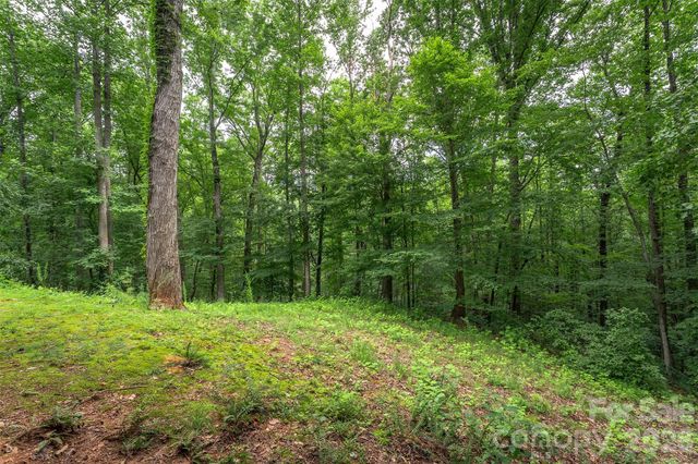 698 Heartwood Drive, Marion, NC 28752