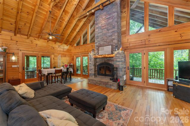 698 Heartwood Drive, Marion, NC 28752