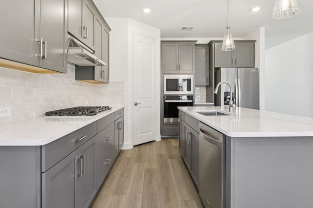 2453 Glacier Ridge, Corinth, TX 76210