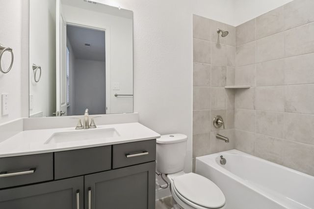 2453 Glacier Ridge, Corinth, TX 76210