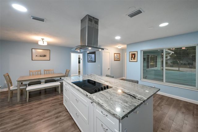 2411 RIDGE AVENUE, Sarasota, FL 34235